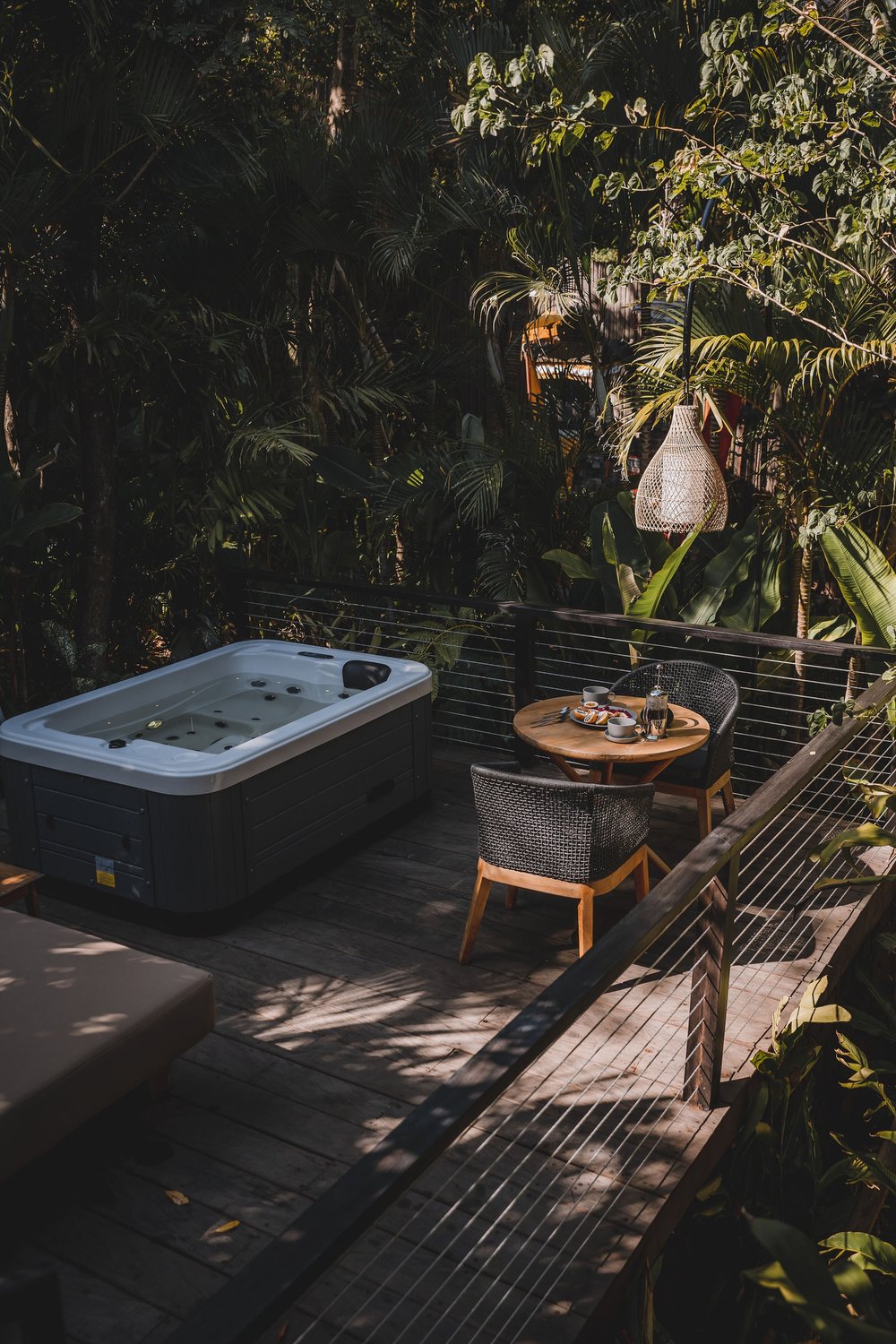 Suite with private jacuzzi, view 7